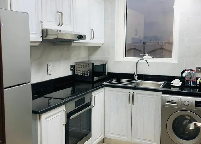 Baniyas Plaza Apartments